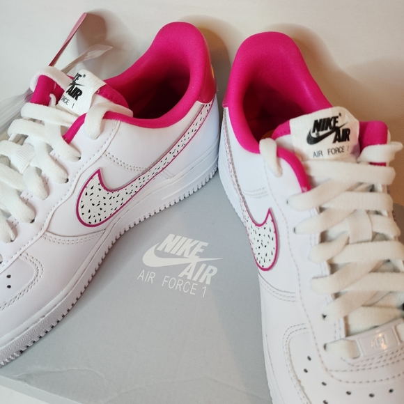 Nike Air Force 1 Low Dragon Fruit Size 6 New - Picture 4 of 16